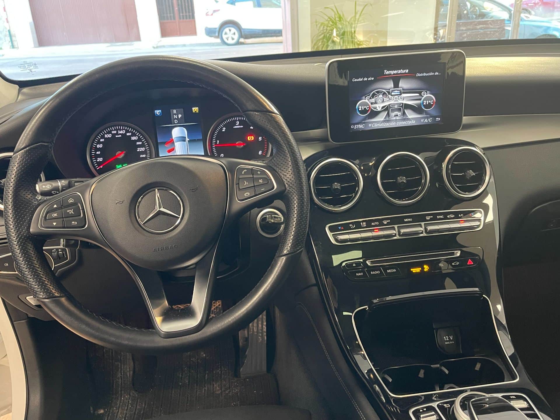 Mercedes-Benz GLC 220 D 4Matic Business